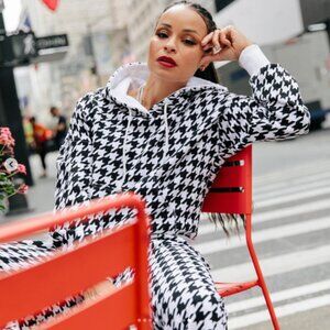 Aqua x Scout the City Houndstooth Black and White Semi Cropped Hoodie XS